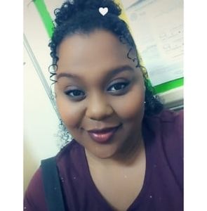 Meet your Posher, Roxanne